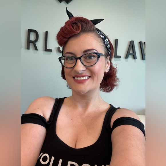 Meet your Posher, Dawn - Picture 8 of 12